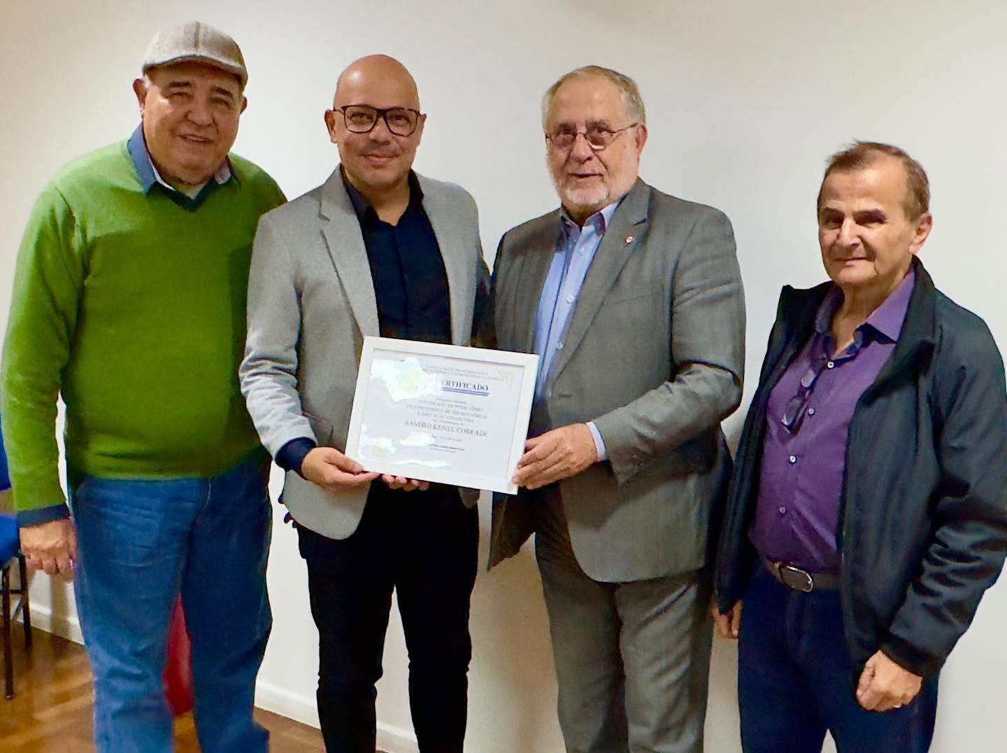 Pós-graduação em Microfinanças